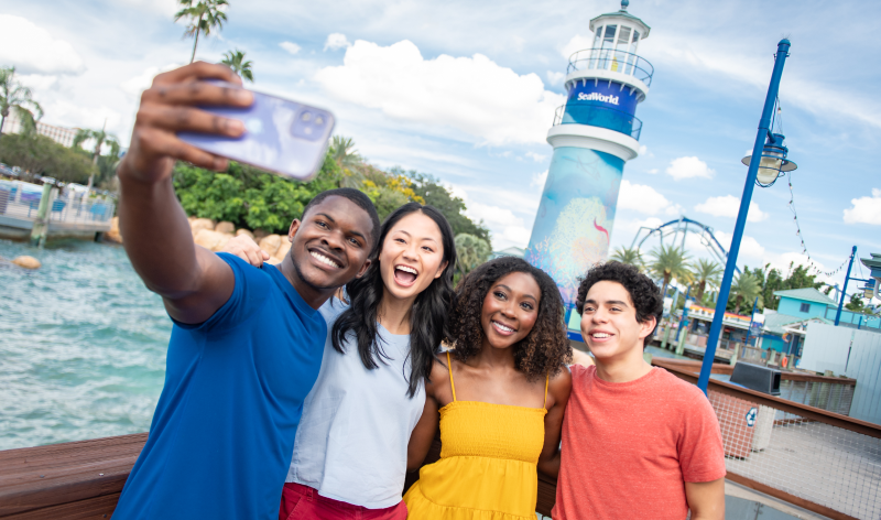 Friends taking a selfie at SeaWorld Orlando