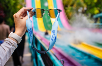 FREE Gift When You Purchase a Pair of Sunglasses!