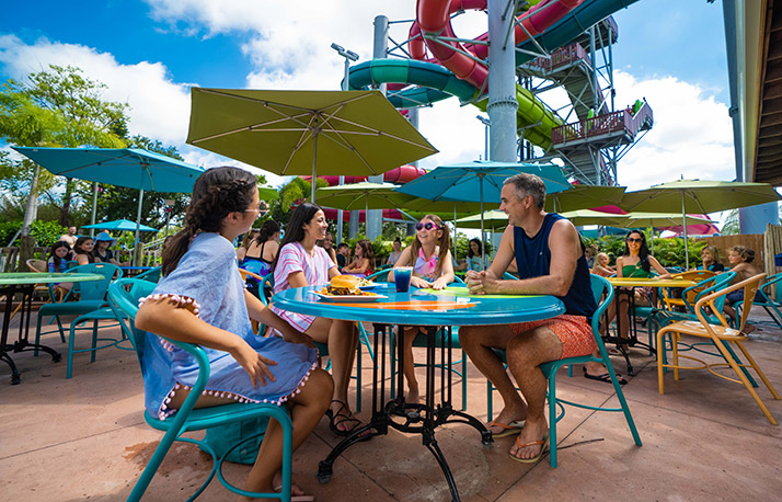 Dining at Aquatica Orlando