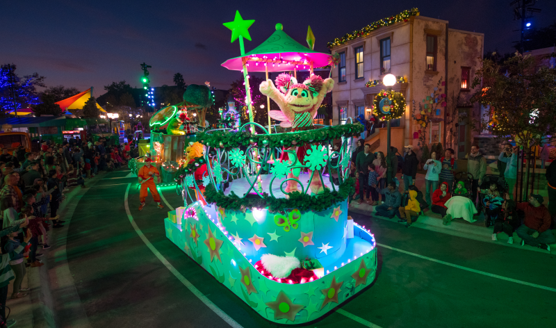 Sesame Christmas Parade