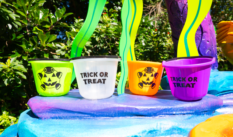 Trick or treat buckets