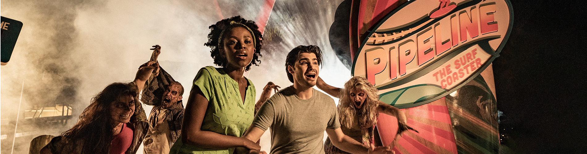 Howl-O-Scream scare zone near Pipeline