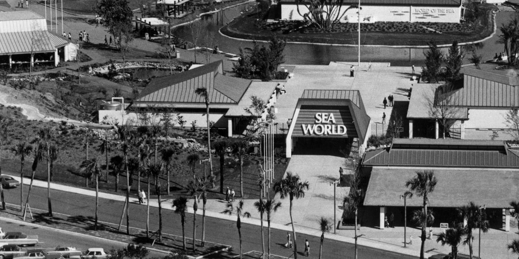 Photo of a vintage SeaWorld Orlando entrance