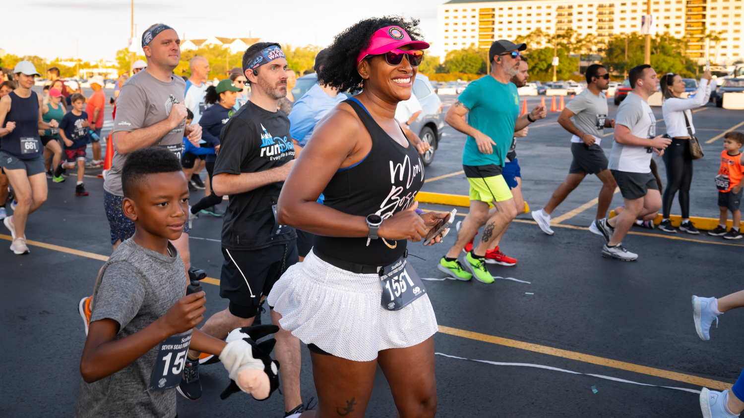 People running at Seven Seas Food Festival 5K Run