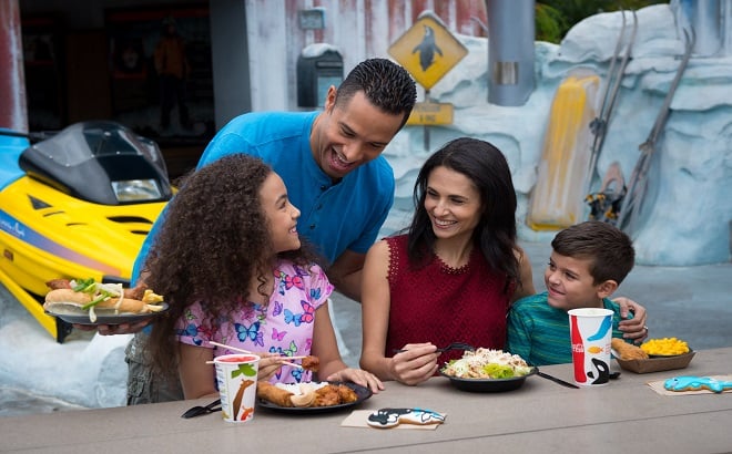 Discount on Dining and Shopping with a SeaWorld Silver Annual Pass