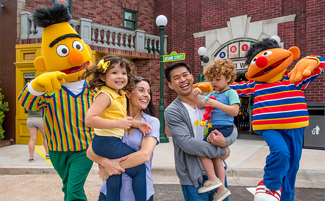 Sesame Street Family with Characters