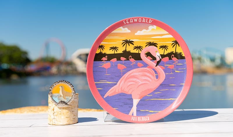 SeaWorld Pass Member Flamingo Pin and Plate