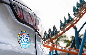 SeaWorld Pass Member Magnet for March 2022