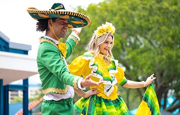 SeaWorld Viva La Musica Entertainers