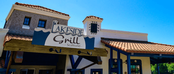Exterior of Lakeside Grill