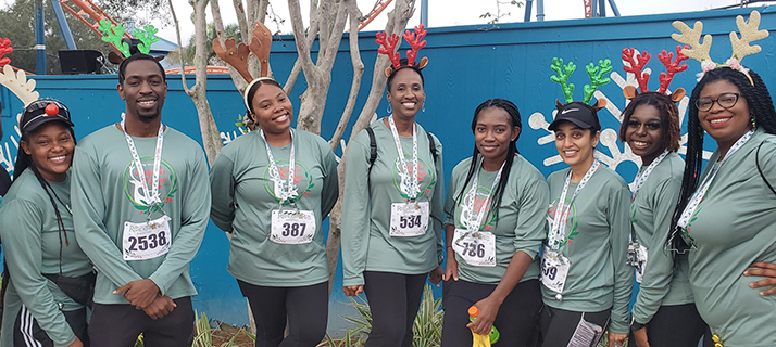 Reindeer Run participants