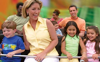 Buy an Annual Pass to visit SeaWorld Orlando all year