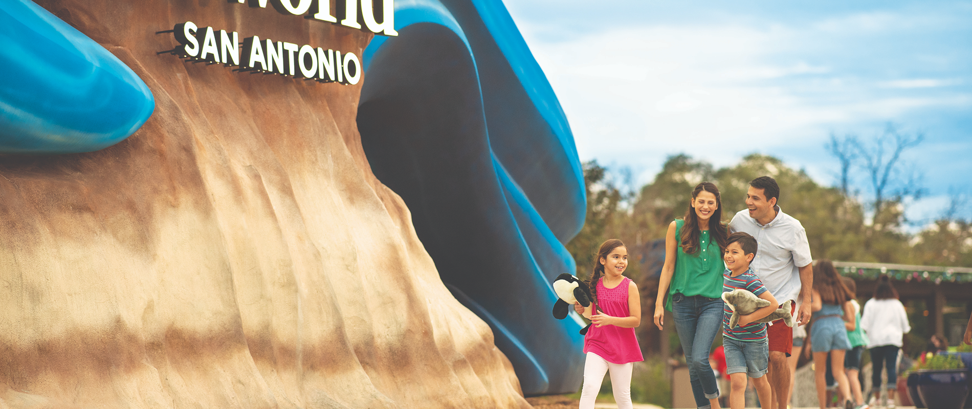 family at seaworld.