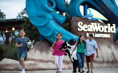 family at seaworld