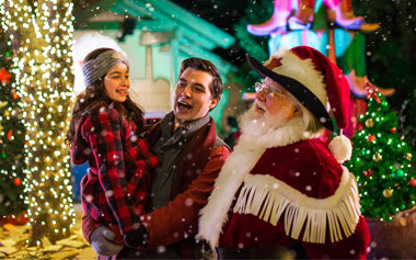 Christmas Traditions Tour