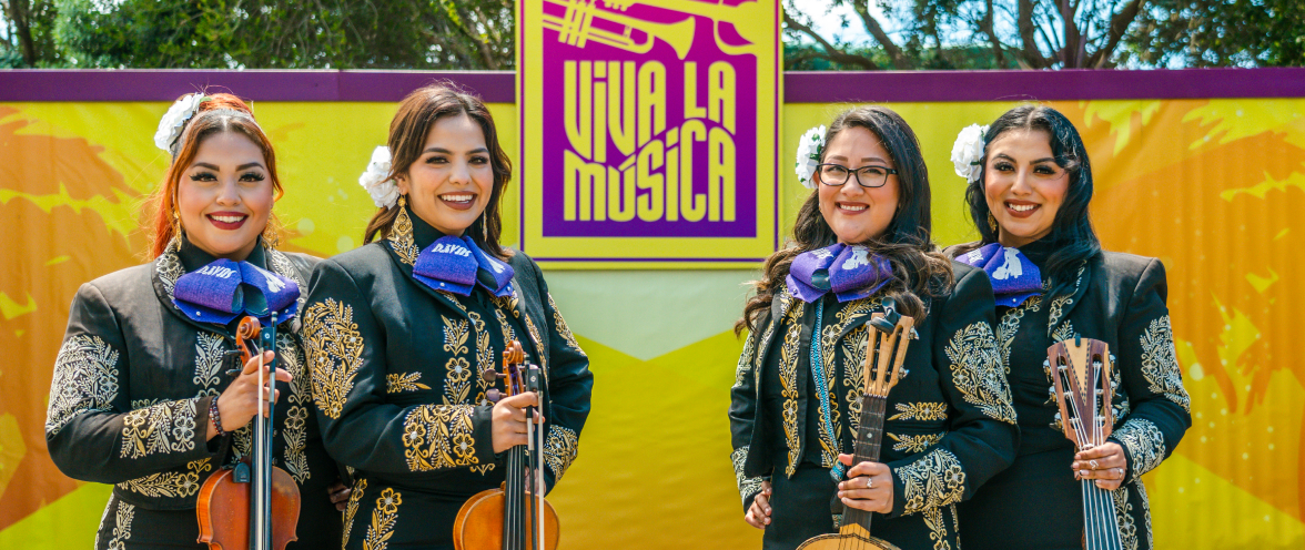 Four women Mariachi group