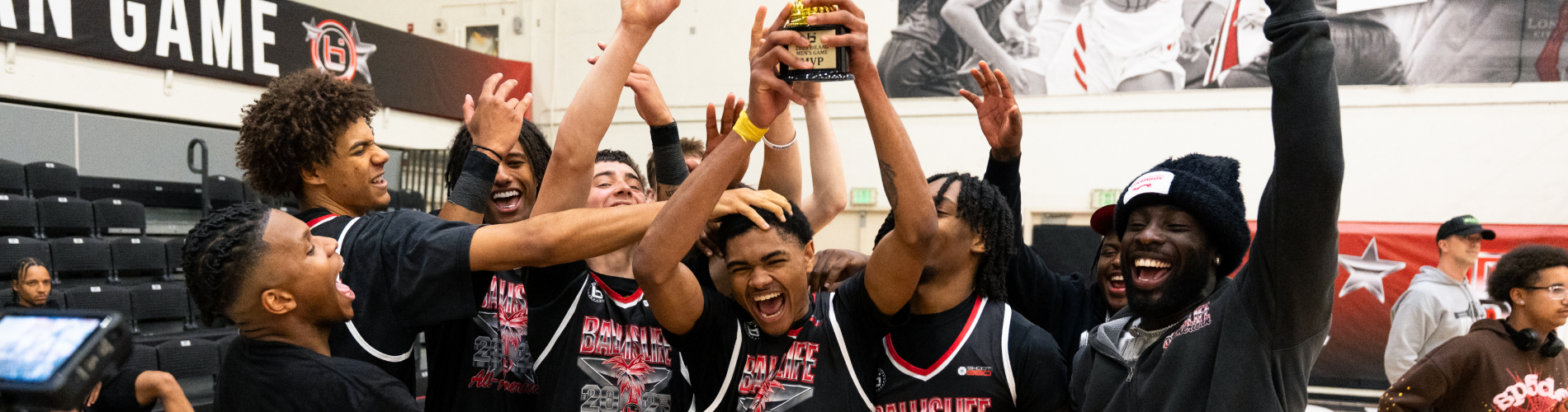 Basketball team with a trophy