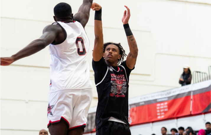 Two basketball players