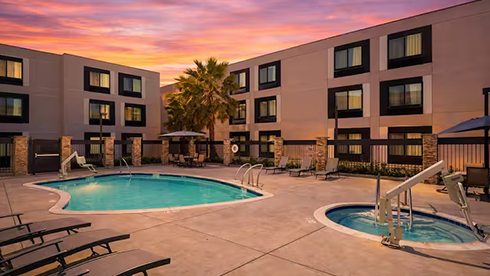 hampton inn suites