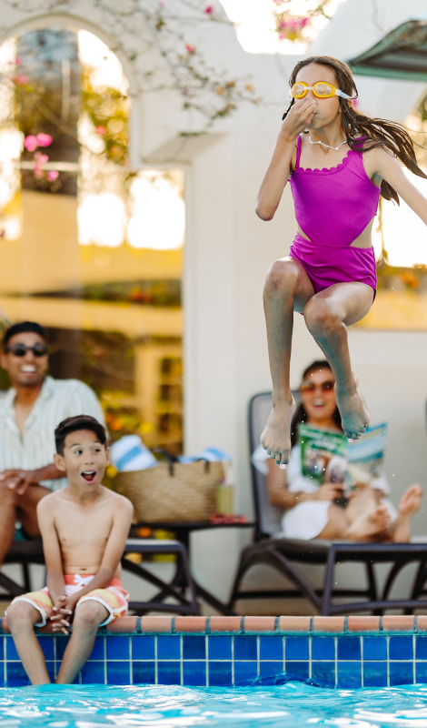 Family at the Bahia Hotel pool