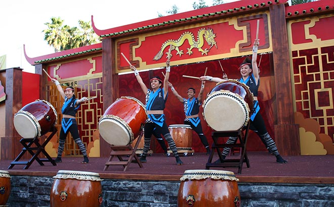 Lunar New Year at SeaWorld performers
