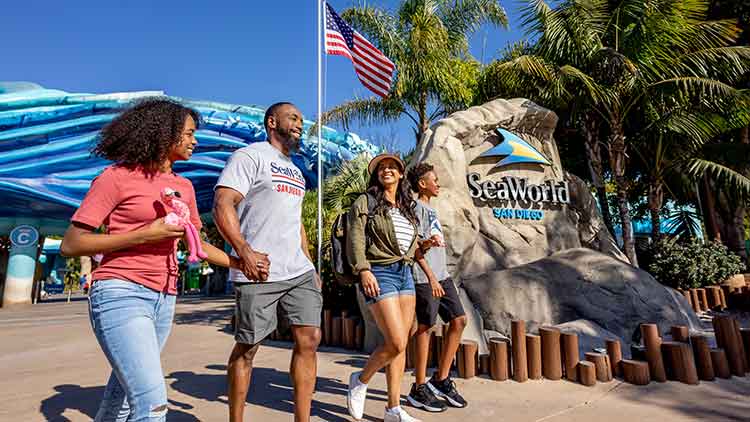 Family walking in SeaWorld Orlando